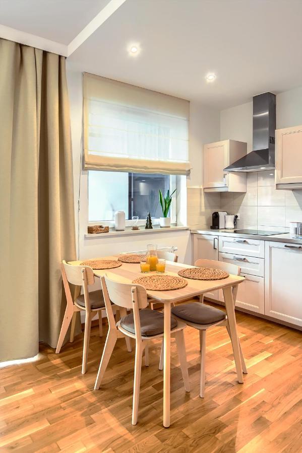 Kropla Rosy 2 Apartment Wroclaw Ngoại thất bức ảnh